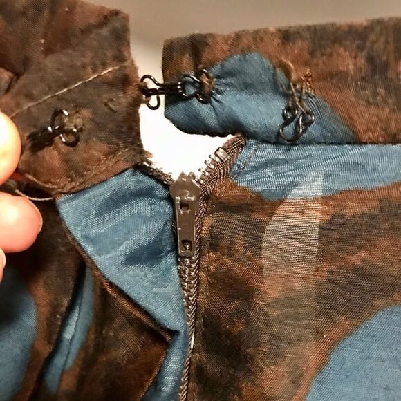 Vintage 1950s Polka Dot Abstract Swing Skirt Small - Picture 9 of 11